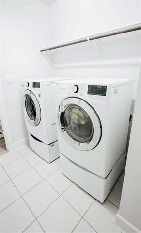 Building Photo - 5612 Caliza Trl