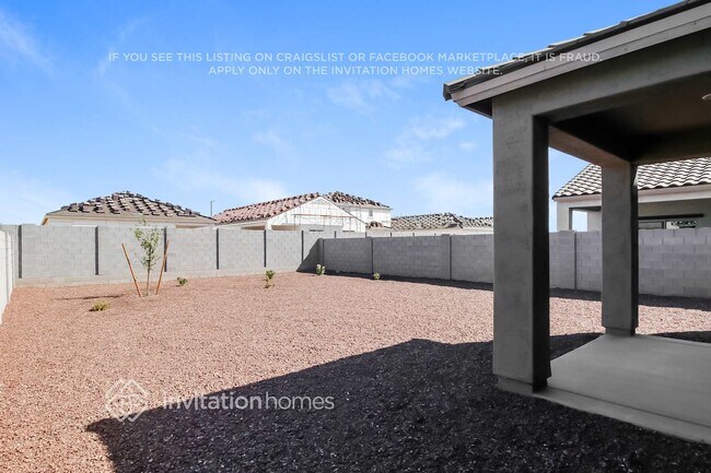 Building Photo - 25216 W Chipman Rd