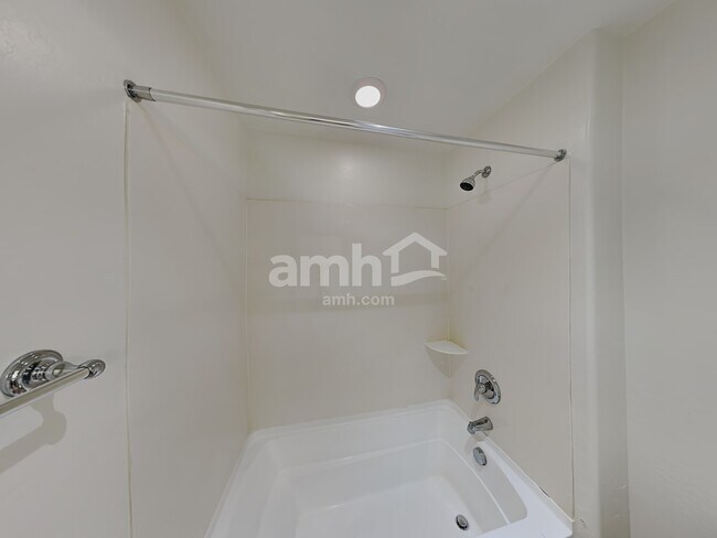 Building Photo - 4717 S Antonio
