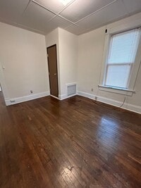 Building Photo - One Bedroom Apartment on the Northside