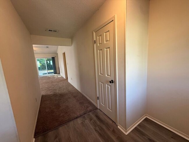 Building Photo - Gulf Breeze - Sandpiper Village - 3 bedroo...