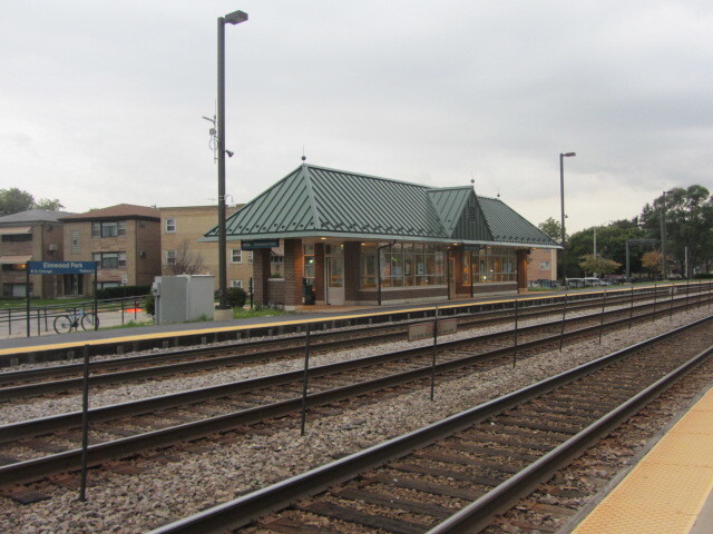 Building Photo - 7610 W Grand Ave