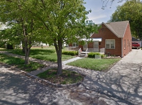 Building Photo - 859 S 10th St