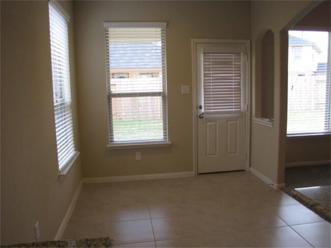 Building Photo - 1810 Dover Heights Ln