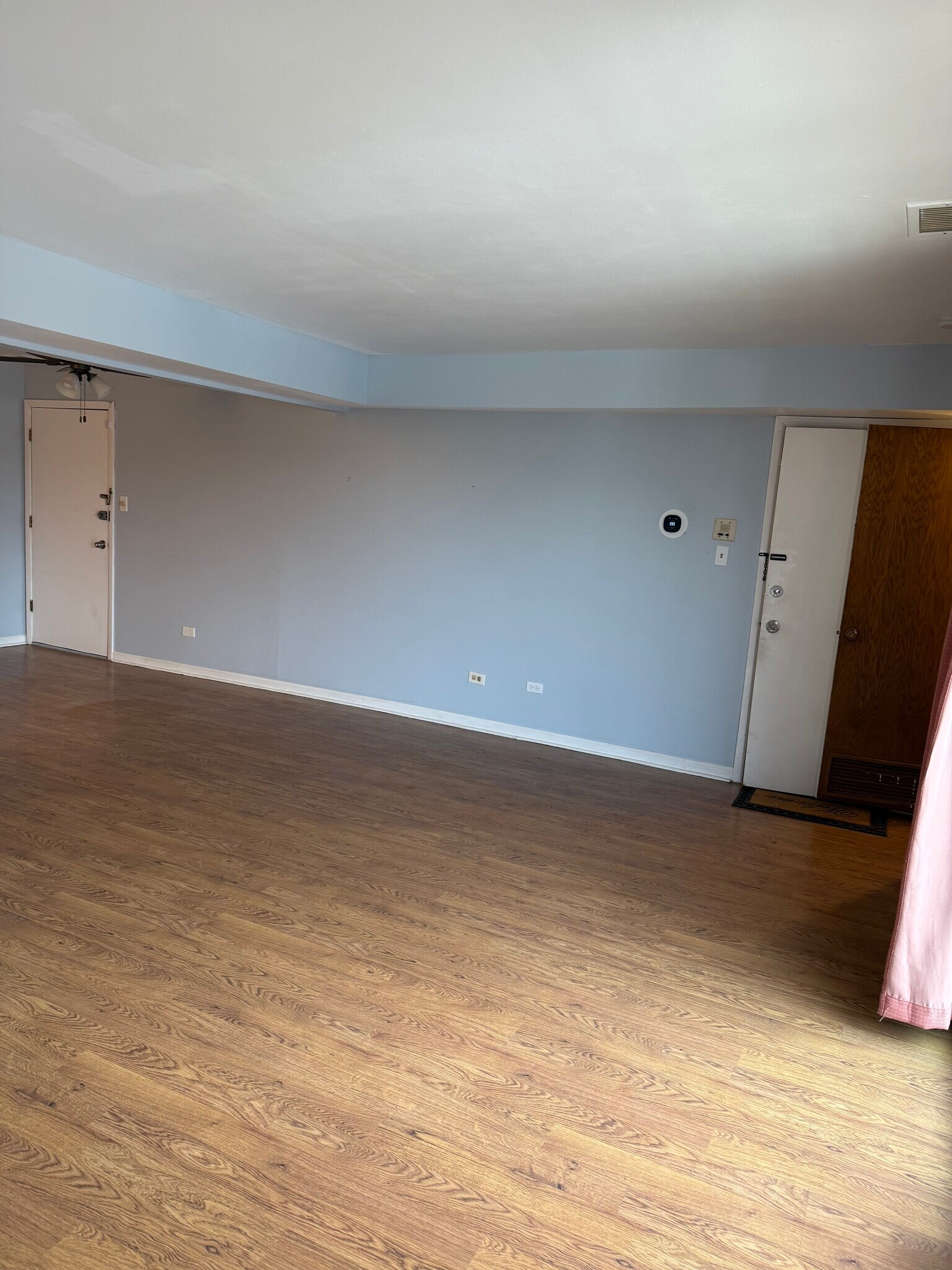 Building Photo - 11925 S Lawndale Ave