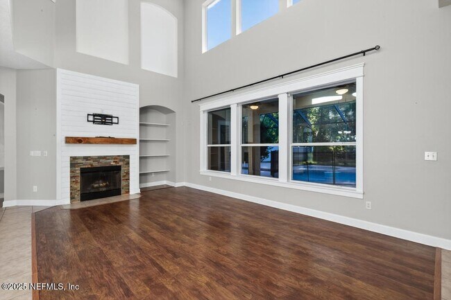 Building Photo - 1440 S Burgandy Trail