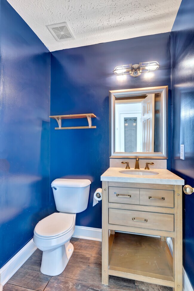 Building Photo - 7109 Commonwealth Cir