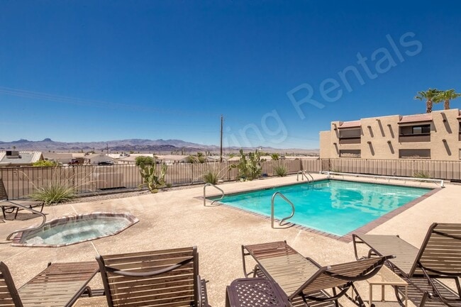 Building Photo - CENTRALLY LOCATED 1 BEDROOM CONDO