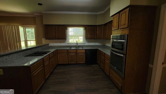 Building Photo - 5005 Johns Creek Ct