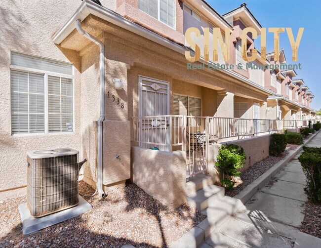 Primary Photo - 1338 Silver Sierra St