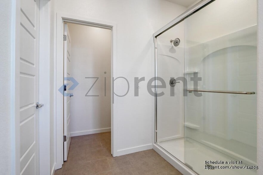 Building Photo - 1300 Renewal Ln