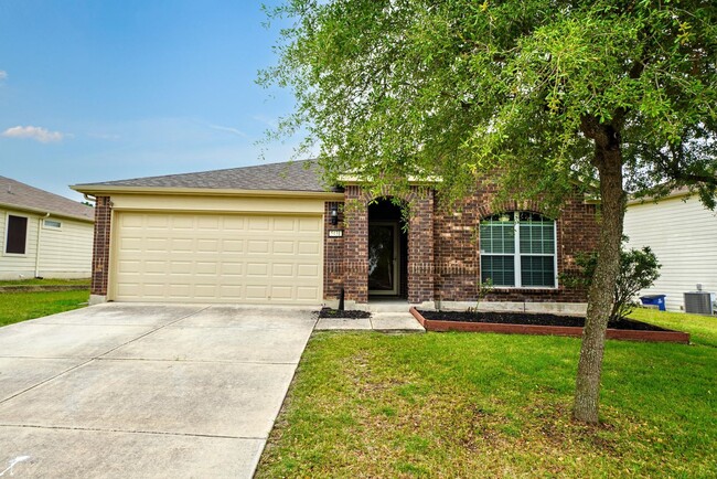 Primary Photo - Charming 3-Bedroom Home in Schertz - Great...