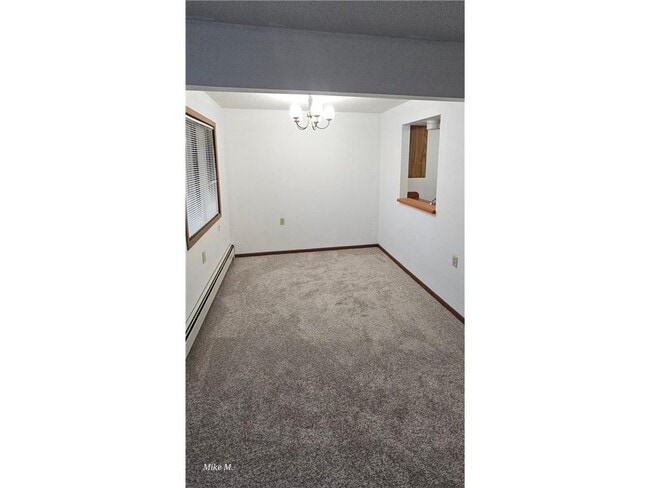 Building Photo - 16 Green River Rd