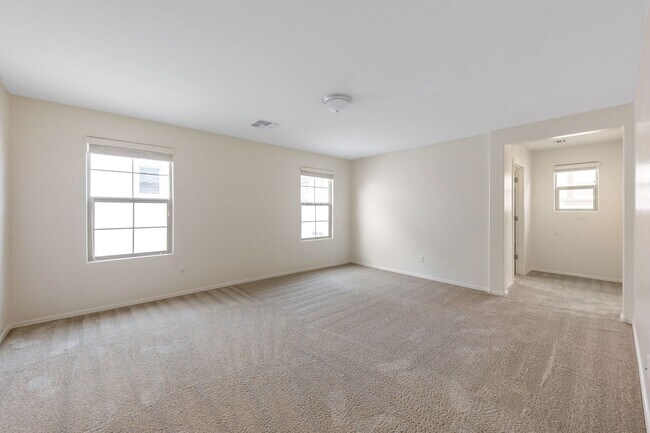 Building Photo - Charming 4 bedroom 3 bath Home in Gilbert!