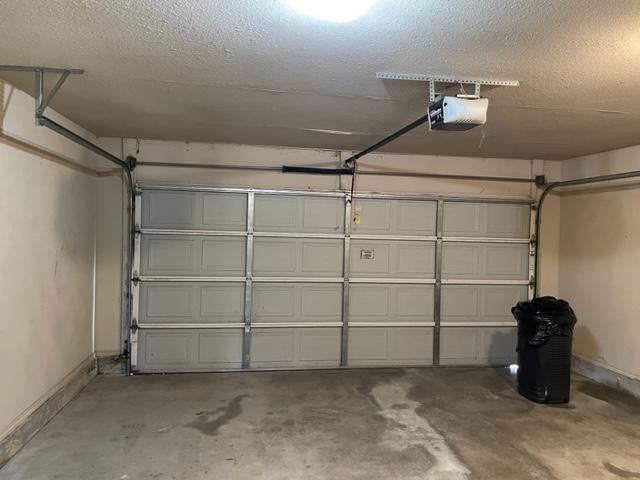 Building Photo - 1405 Sunrise Dr