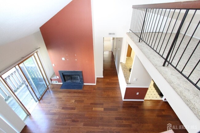 Building Photo - 2202 Aspen Dr