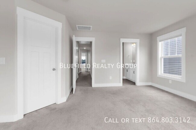Building Photo - 271 Dalmatian Dr