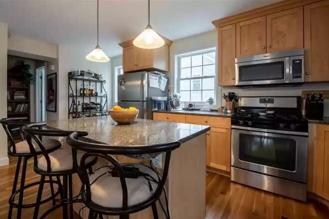 Building Photo - 28 Armstrong Rd