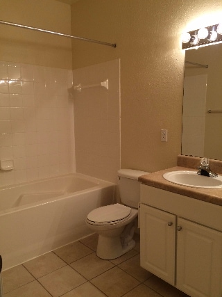 Building Photo - 2/2.5 Town Home in Magnolia Place - Availa...