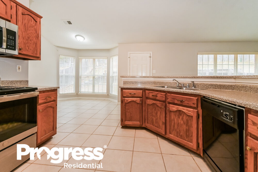 Building Photo - 4060 Triple Crown Loop N