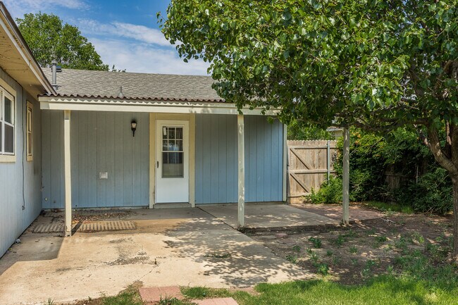 Building Photo - 5119 Oregon Trl