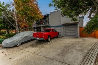 Building Photo - 1463 Essex St