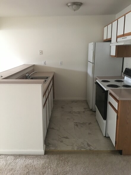 Building Photo - 315 Hildred Dr