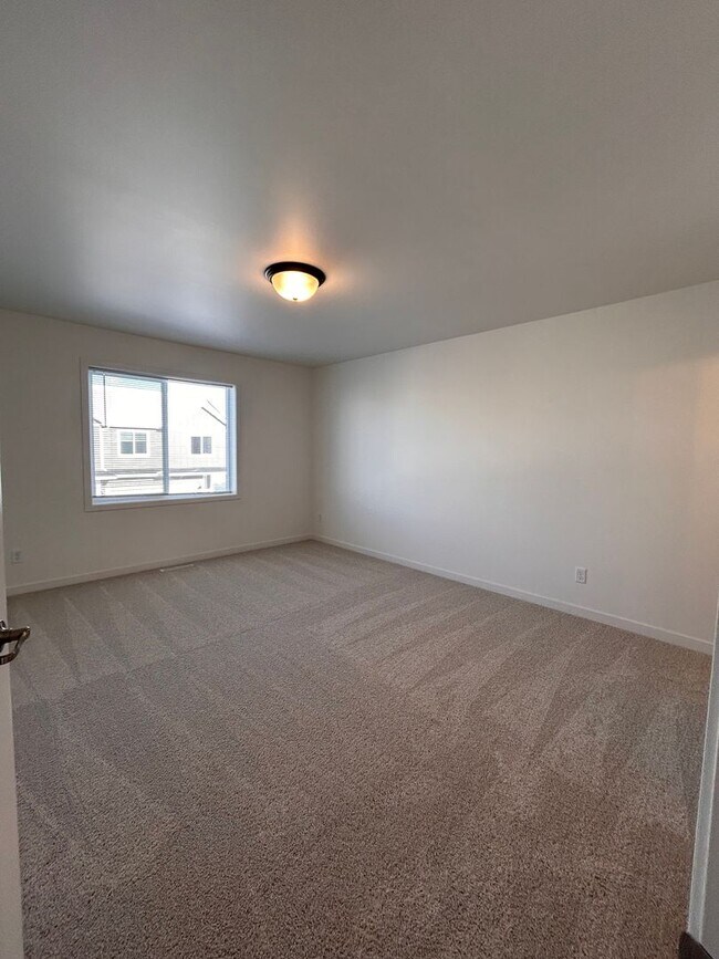 Building Photo - The Wilds Townhomes