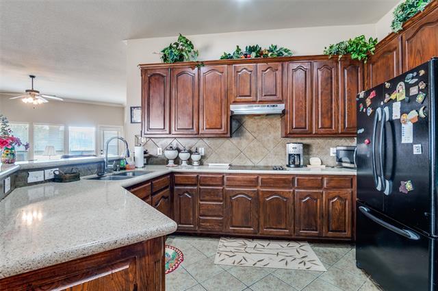 Building Photo - 626 Saddlebrook Dr