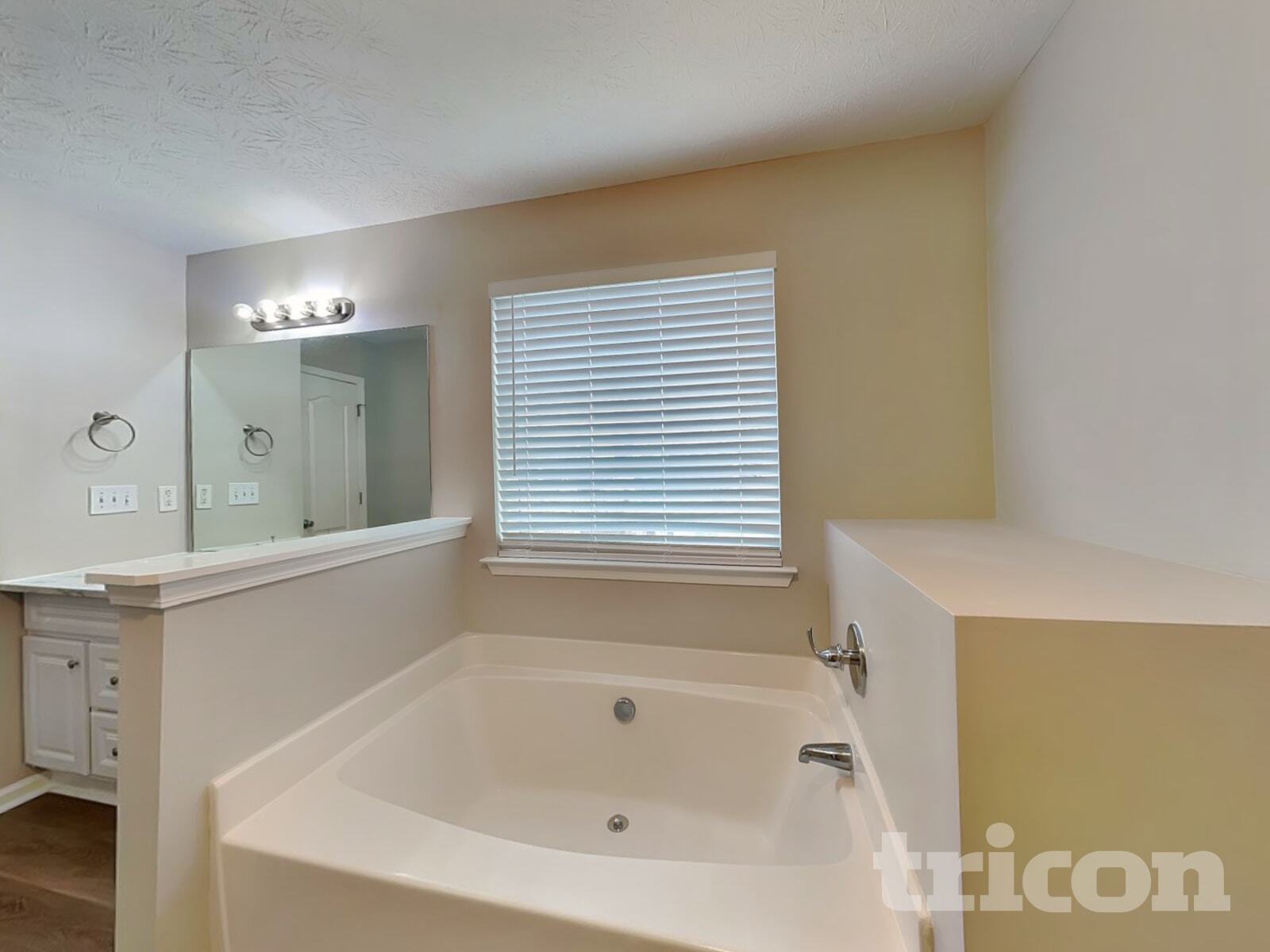 Building Photo - 3869 Alderwoods Dr