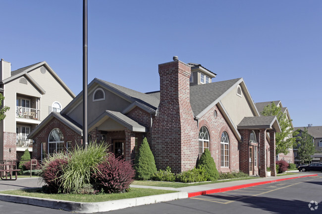 Building Photo - Jefferson School Apartments