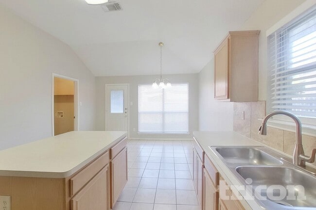 Building Photo - 8707 Woodrigg Dr