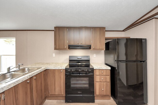 Building Photo - 13718 Brigadier Dr