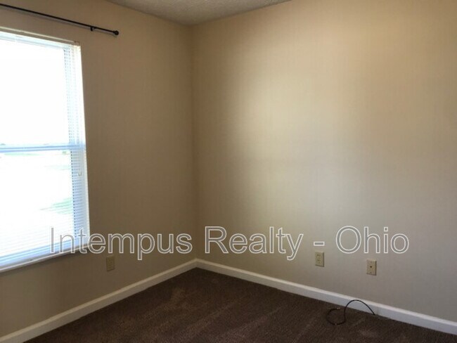 Building Photo - 129 Lofton Cir