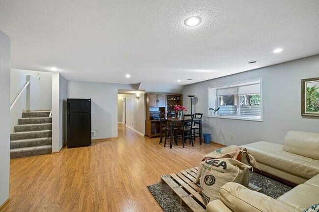 Building Photo - 1599 Coventry Ln