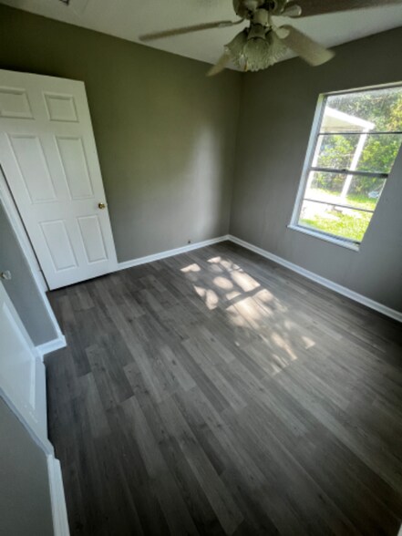 Building Photo - 4817 Wilson St