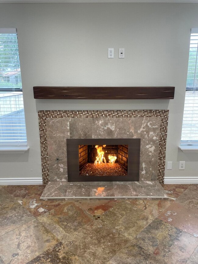 Building Photo - 43376 Cook St