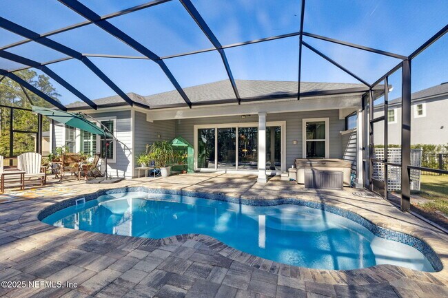 Building Photo - 222 Bonita Vista Dr