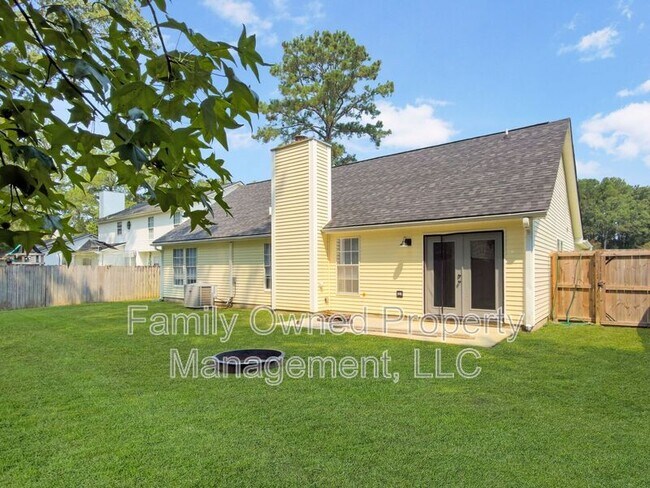 Building Photo - 147 Danzid Dr