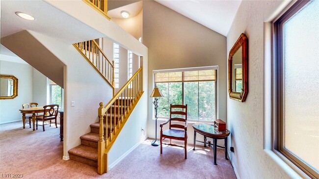 Building Photo - 348 Hanbury Manor Ln