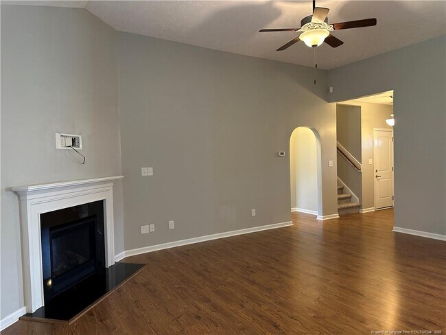 Building Photo - 498 New Castle Ln