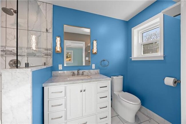 Building Photo - River Ridge Home Rental