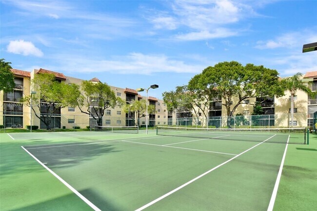 Building Photo - 10501 W Broward Blvd
