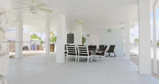 Building Photo - 158 Blue Harbor Dr