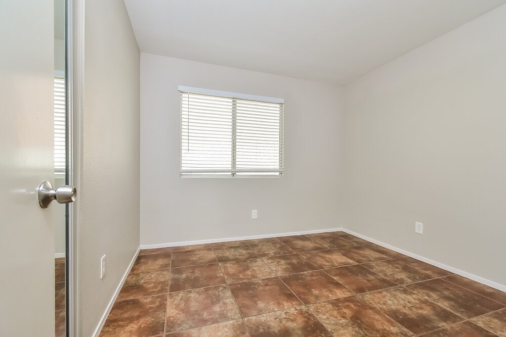 Building Photo - 1621 Running Creek Dr