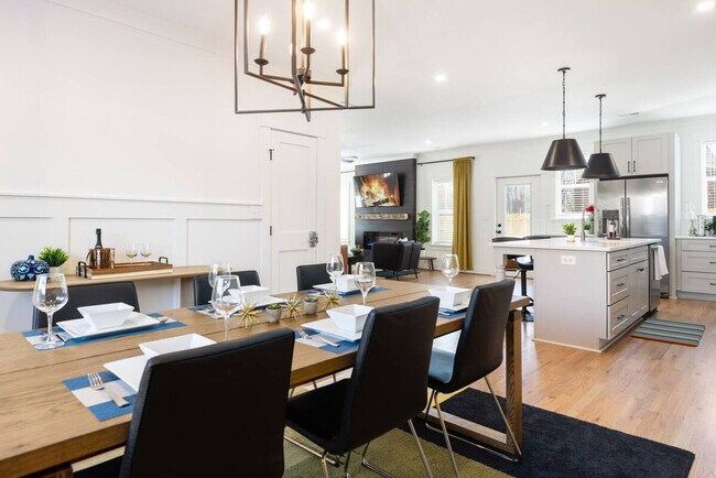 Building Photo - 806 Colorado Ave