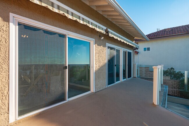 Building Photo - 11141 Limetree Dr