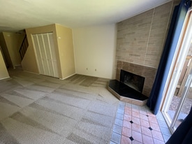 Building Photo - 3834 NW Chemult Pl