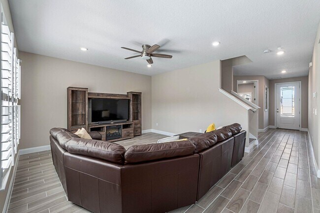 Building Photo - 91 Ridgewind Dr