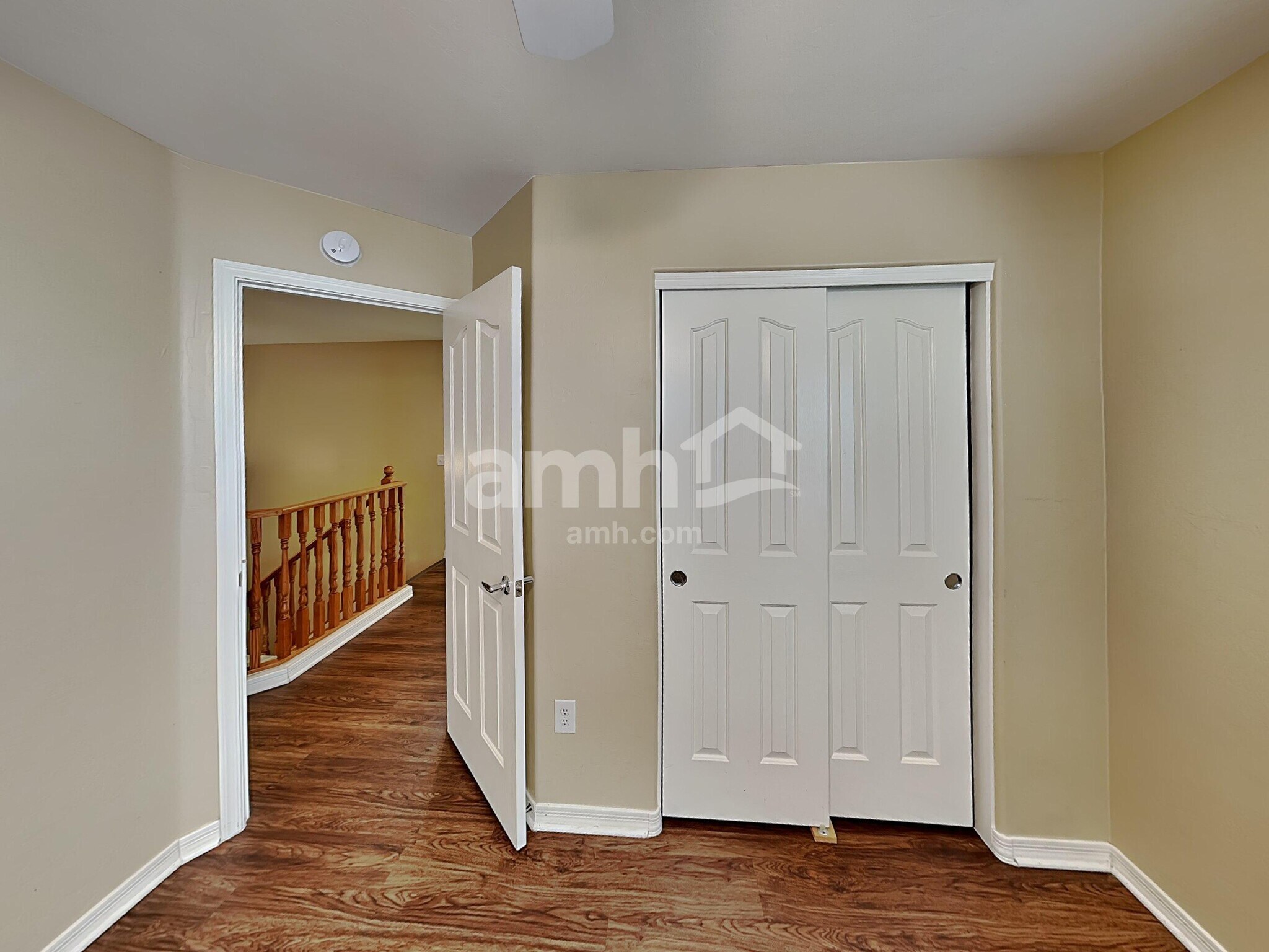 Building Photo - 245 W Paseo Celestial